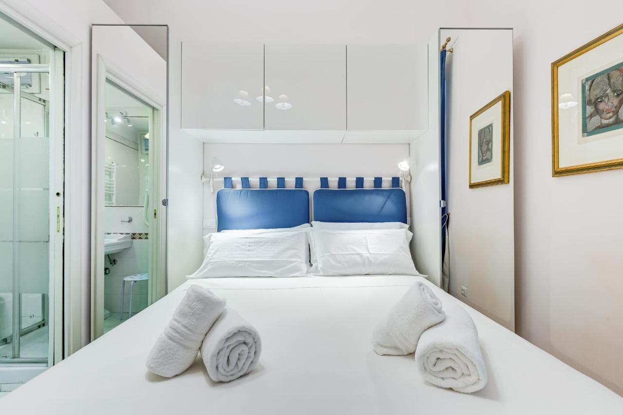Trevi Fountain Modern Apartment Rome Exterior photo